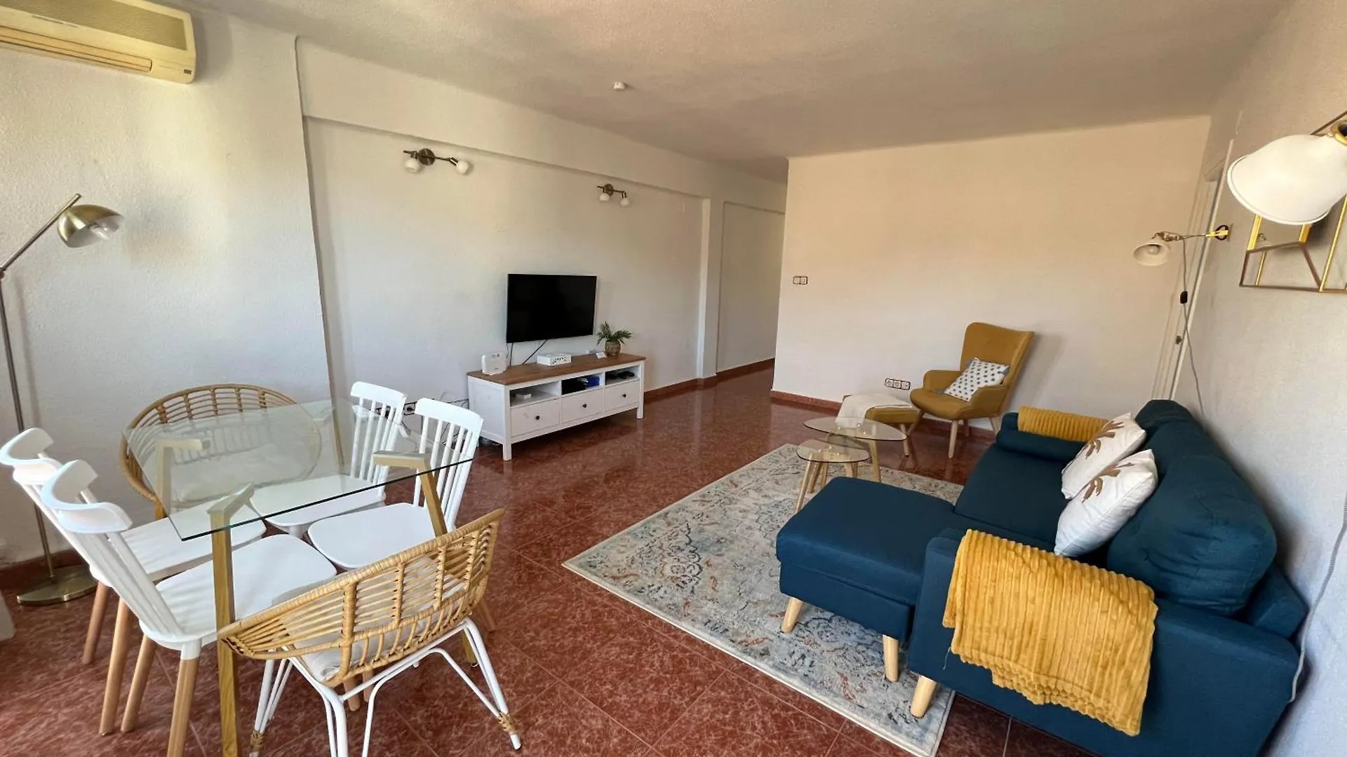 Gran Apartamento Con Parking Gratis Centro De Malaga 0*,  Spain